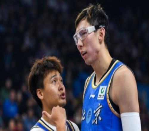 北京VS吉林大名单：桑普森缺阵周琦、赵睿、姜伟泽领衔