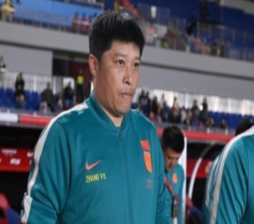 津媒：张耀坤改变U16国足备战集训习惯，对海外队员“弹性征召”