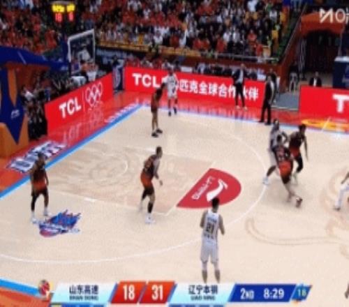 高炮台发威！吴昌泽三分轰进同时造成陶汉林第3犯&打成3+1