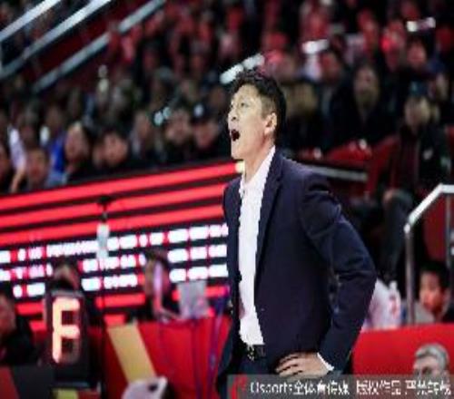 媒体人：李昂作为一个年轻的教练有把比赛当做科学来研究的态度