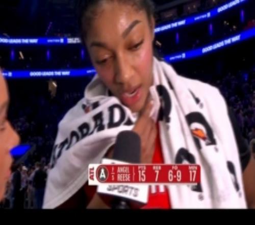WNBA总决赛G2里斯半场9投6中揽15分7板得分篮板均全队最高！