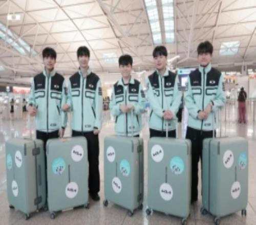 DK分享队员机场返图：出发前往得克萨斯征途不止于世界赛