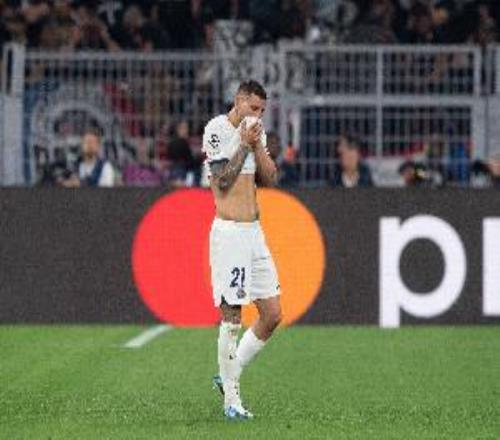 对位亚马尔！卢卡斯时隔2年半为巴黎在欧冠首发上次也是对阵巴萨