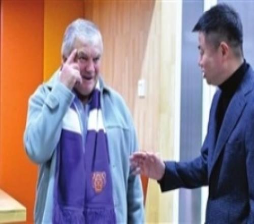 前天津主帅吉梅内斯：当年，我特别希望促成于根伟去乌拉圭联赛
