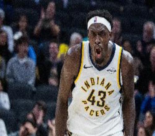 表现不俗！西亚卡姆半场10投5中&罚球2中2得到13分3板1断