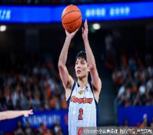 毫无存在感！徐杰首节3中0无任何有效数据1次失误