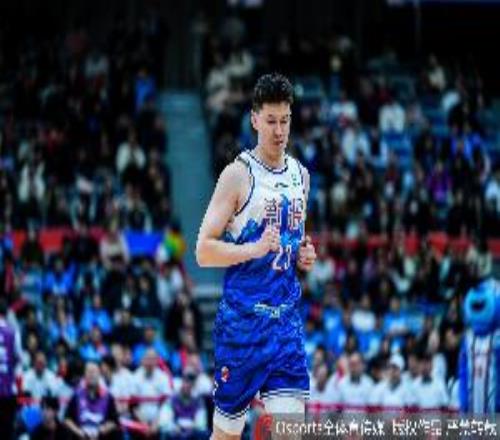 全能锋线！阿不都沙拉木打满半场6中4拿到9分7板5助